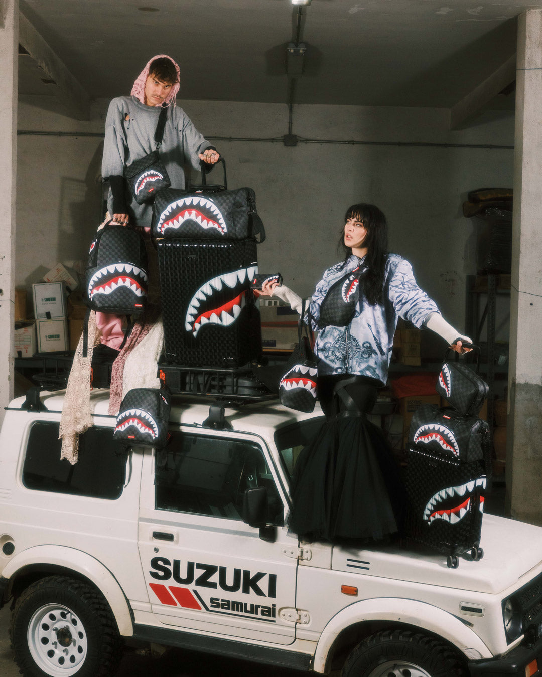 SHARKS IN PARIS HYPER PUFF FULL-SIZE LUGGAGE - Image 12